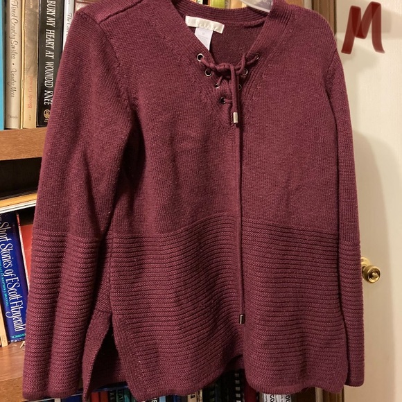 Sweater - Picture 1 of 1